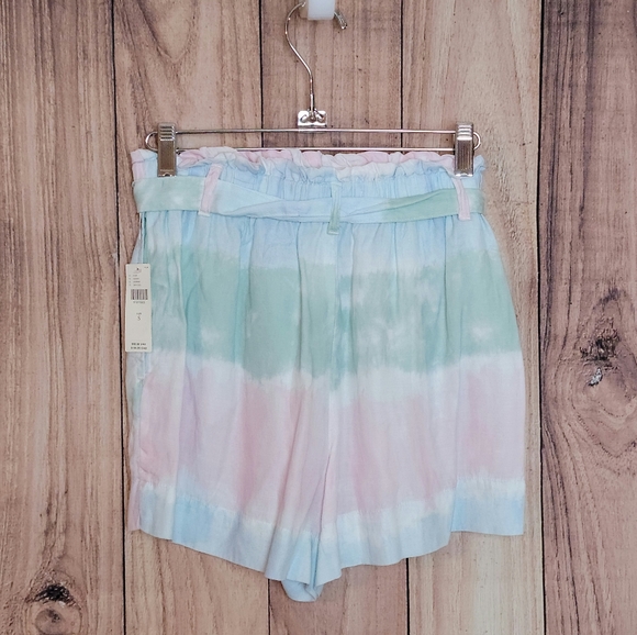 NWT Cloth & Stone Tie Dye Paperbag Waist Shorts in Cotton Candy Pink and Blue - Picture 3 of 9